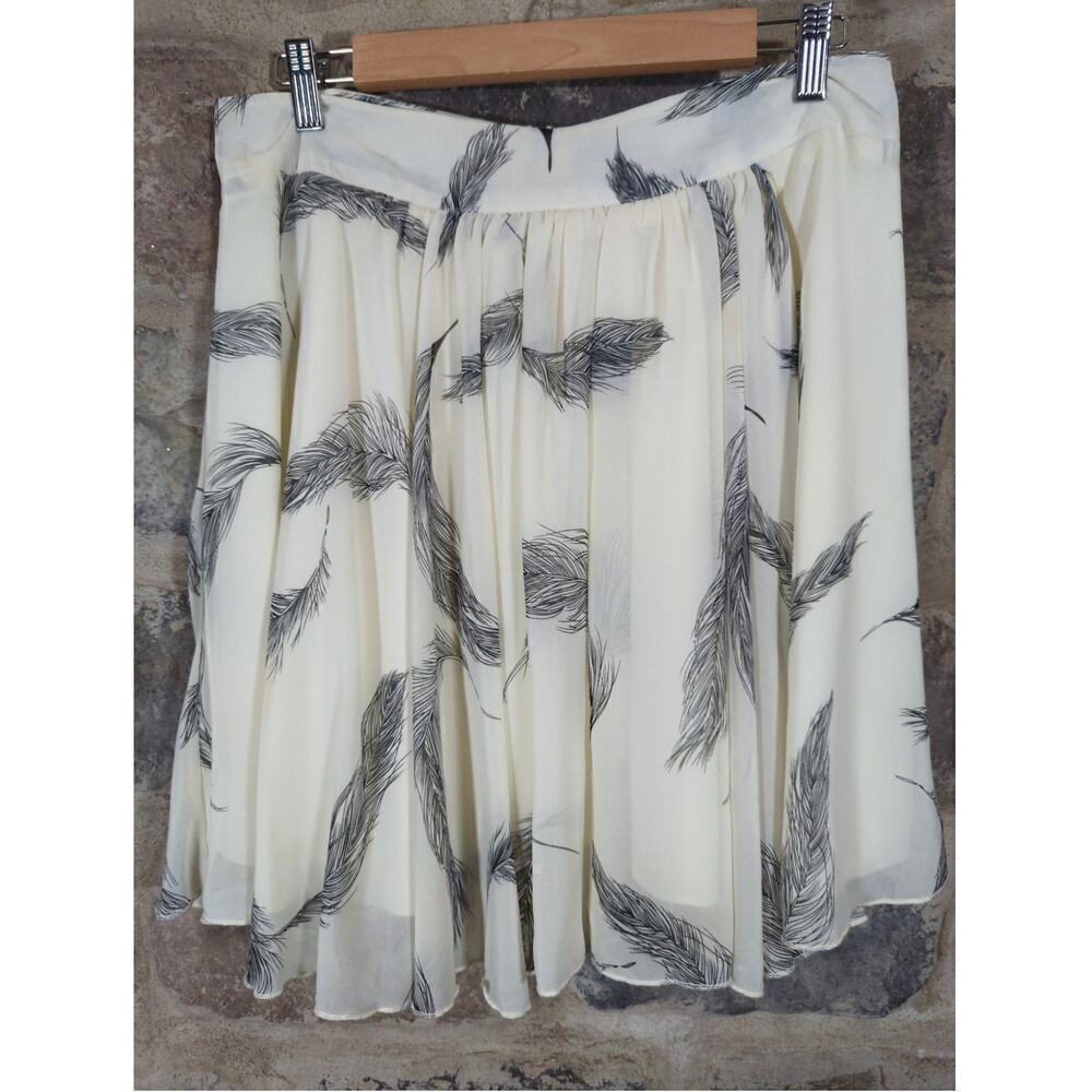 For Cynthia Skirt Woman's Size Medium‎ Chiffon White Feather Lined Mini